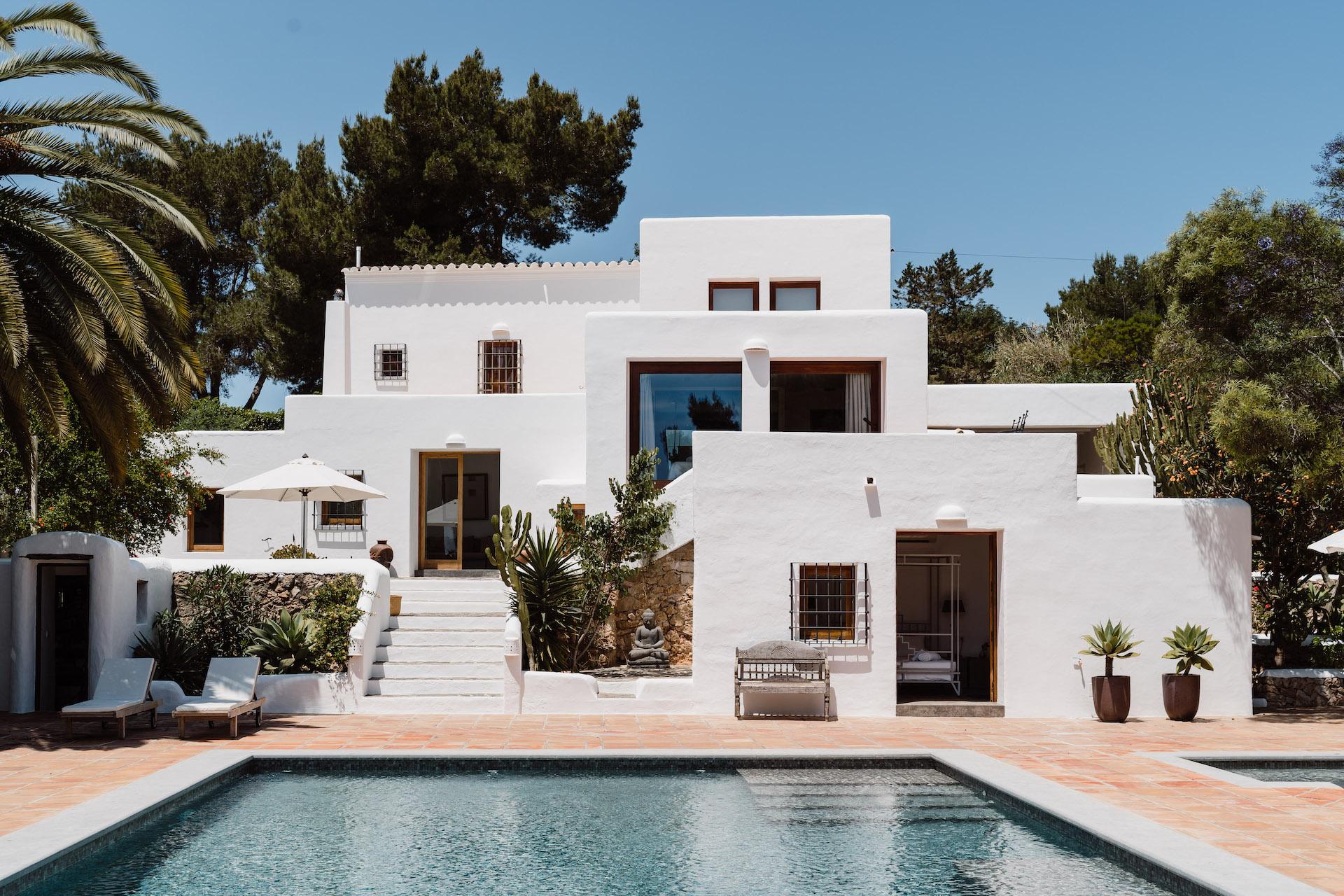 Ibiza-Luxury-Villa-Santa-Eulalia-Can-Lyra-Maven-Collection50