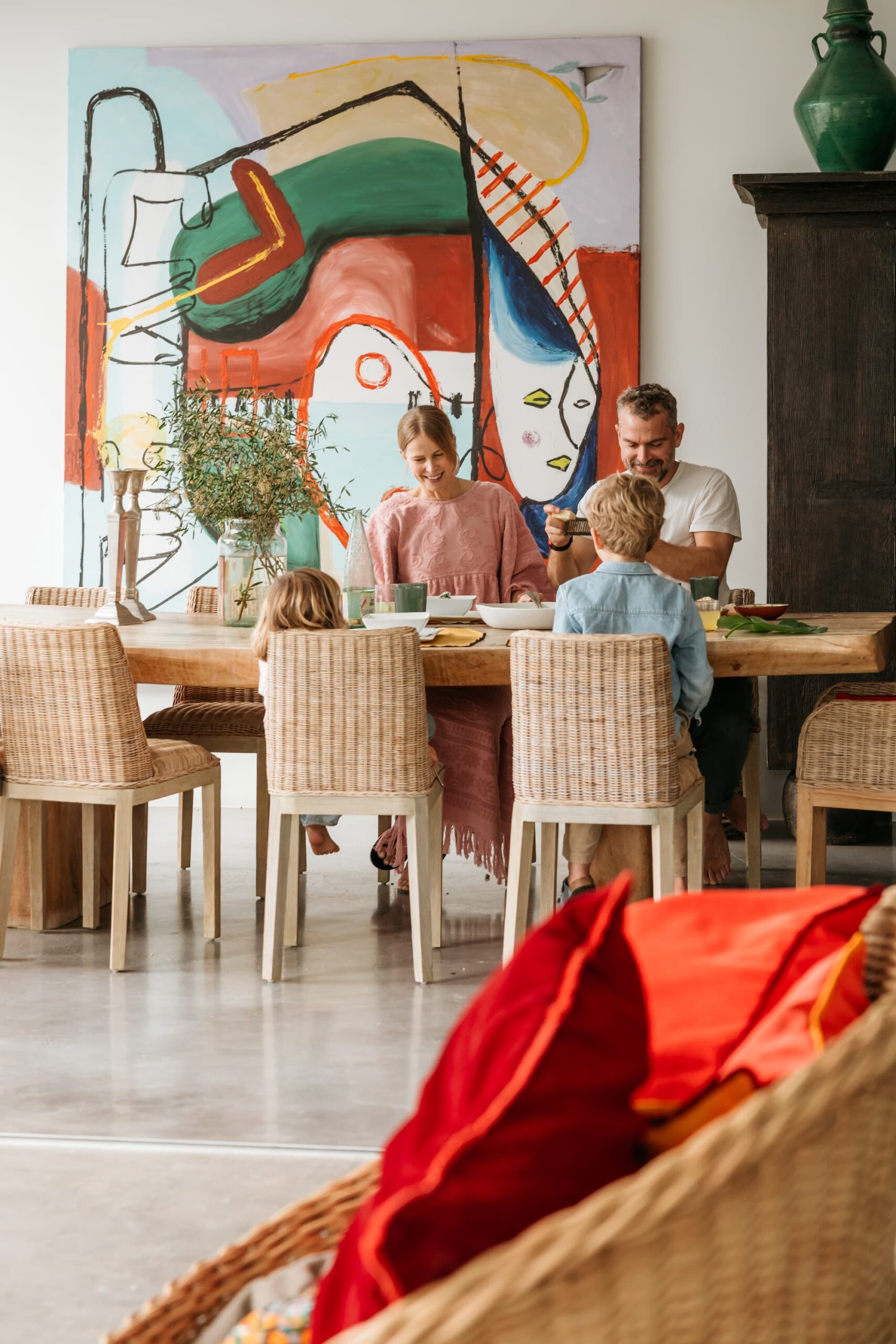 Ibiza-can-zama-family-lunch-interior