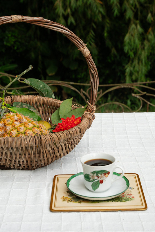 coffee-and-fruit-basket