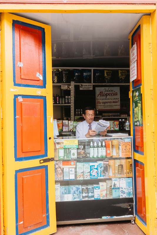 colombian-shop-owner