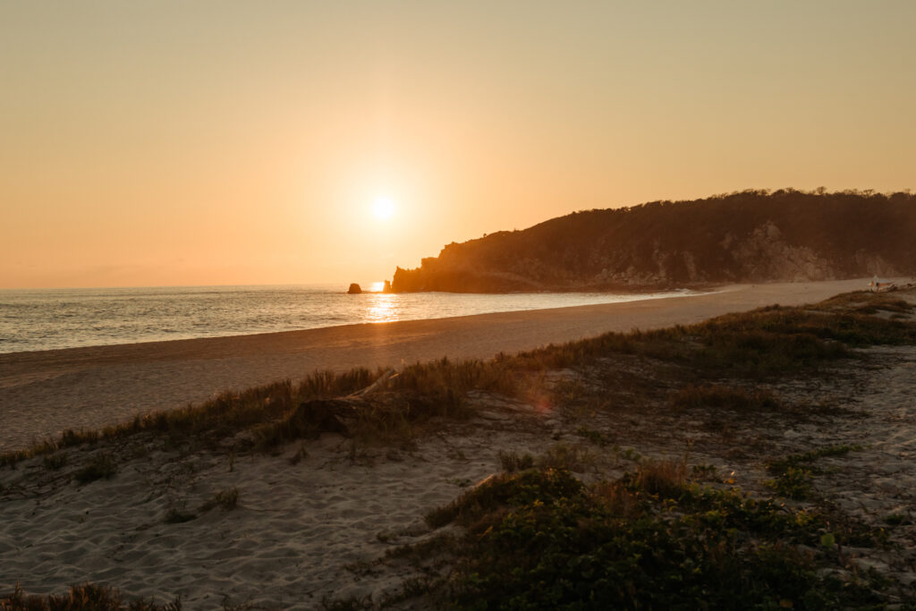 Mexico-luxury-villa-Puerto-Escondido-Casa-Piedra-Maven-Collection1