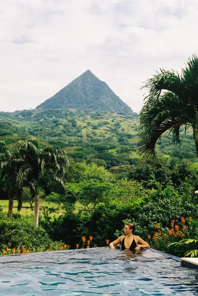 villa-tusa-swimming-pool-antioquia